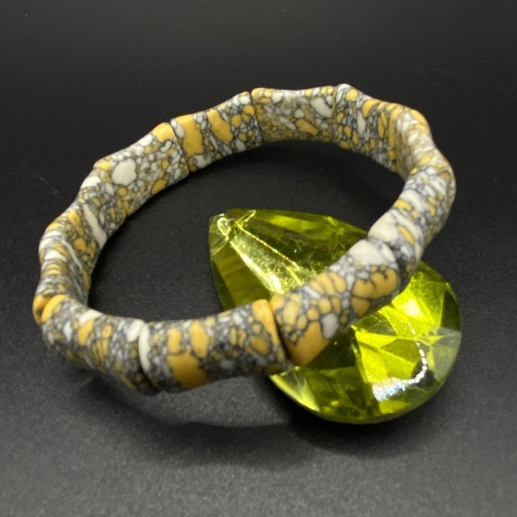 Marbled Clay Beads Stretchy Bracelet Artisan Made - Picture 1 of 5